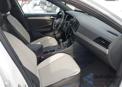 2021 Volkswagen Jetta 1.4T R-Line/1.4T S z USA, uszkodzony, nr VIN 3VWN57BU1MM038370